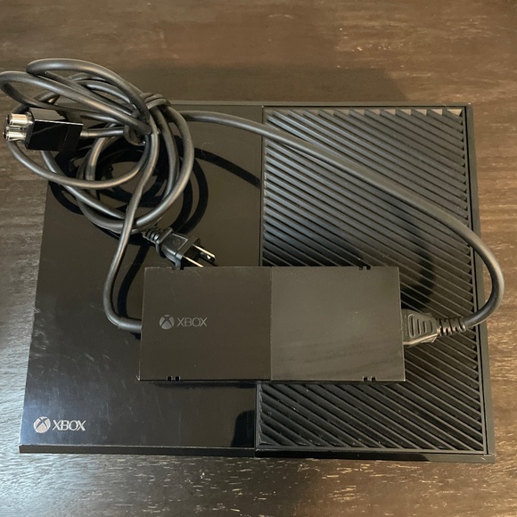 Xbox and PlayStation bundle - Picture 1 of 8